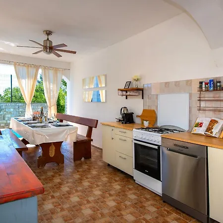 Prázdninový dům House Milica