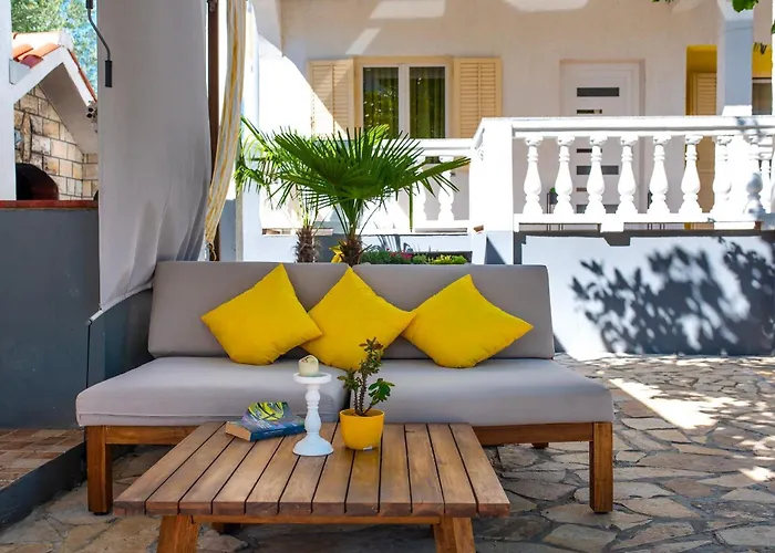 House Milica Ferienhaus *